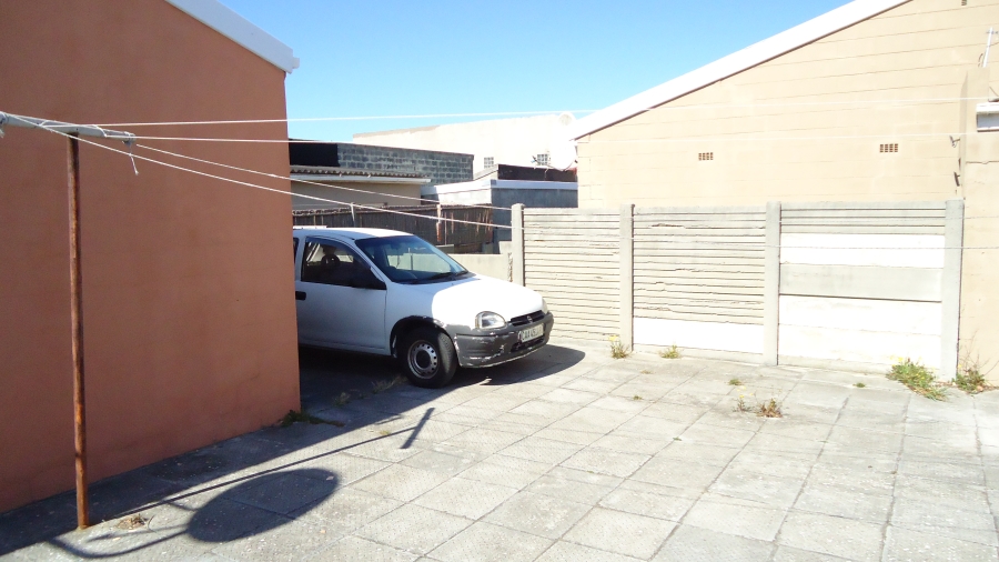 2 Bedroom Property for Sale in Rocklands Western Cape